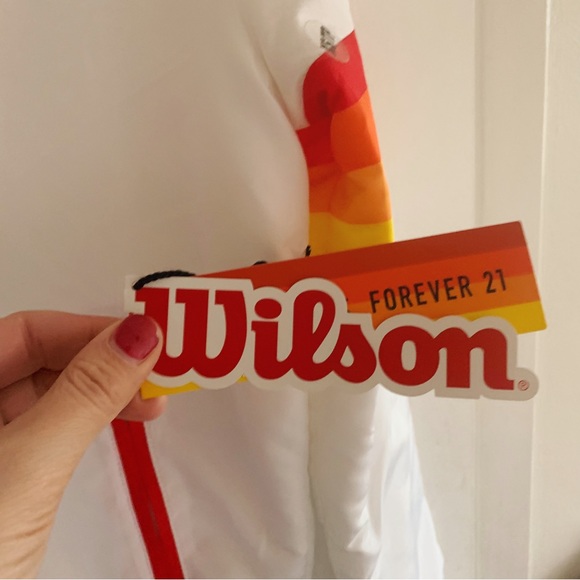 Wilson via Forever21 size small retro windbreaker NWT - Picture 5 of 9